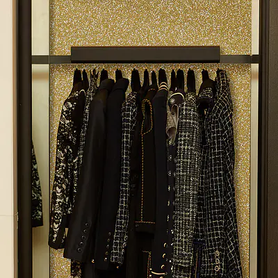 Film adhésif pailleté pour meubles